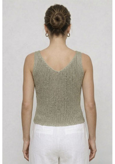 Neden Tekstil Twist Knot Detaylı Premium Kadın Triko Bluz V Yaka Örgü Dokulu Şık Crop Tasarım - Küf Yeşili