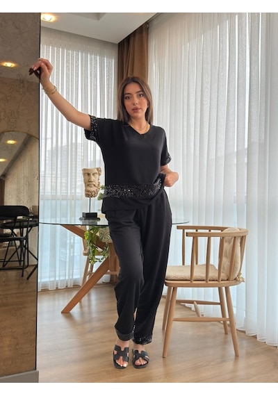Kadın Kısa Kollu V Yakalı Pul Payetli Viskon Iki Iplik Bluz Ve Pantolon Ikili Takım Siyah