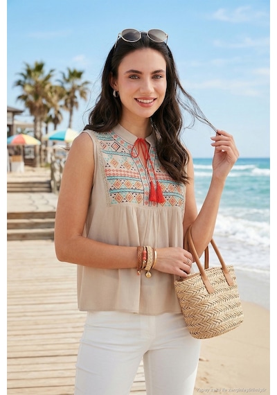 Lela Pamuklu Regular Fit Nakış Işlemeli Bayan Bluz 611Bz0249 Bej