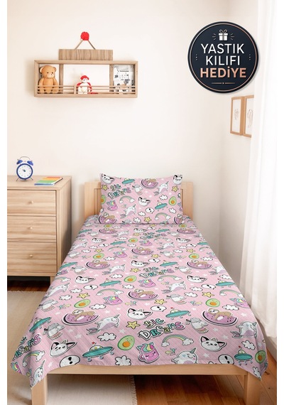 Evimde Bambaşka Pembe Unicorn Kız Çocuk Pike Takımı - Pastel Gökkuşağı Bebek Odası Mevsimlik Yatak Örtüsü-160x220 CM Evimde Bambaşka Pembe Unicorn Kız Çocuk Pike Takımı - Pastel Gökkuşağı Bebek Odası Mevsimlik Yatak Örtüsü-160x220 CM