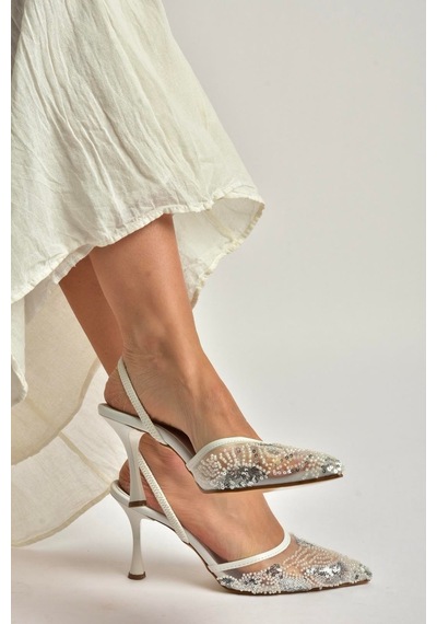 Fox Shoes Y726493615 Beyaz File Pullu İşlemeli İnce Topuklu Ayakkabı Beyaz