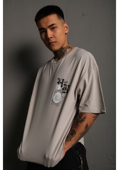 Noıssey Kod:ızeı - Oversize Unisex Hıgh Rısk Baskılı Pamuklu T-shirt Kod:ızeı-01011 Gri Noıssey Kod:ızeı - Oversize Unisex Hıgh Rısk Baskılı Pamuklu T-shirt Kod:ızeı-01011 Gri