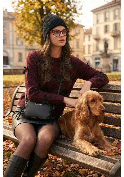 Lela Premium Regular Fit Bisiklet Yaka Fiyonk Detaylı Triko Bayan Kazak 680Kz00155 Bordo