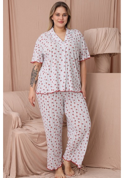 Wordex Mirano 1850 Çilekli Pointel İnce Kumaş Düğmeli Kısa Kollu Büyük Beden Kadın Pijama Takımı Gri Wordex Mirano 1850 Çilekli Pointel İnce Kumaş Düğmeli Kısa Kollu Büyük Beden Kadın Pijama Takımı Gri