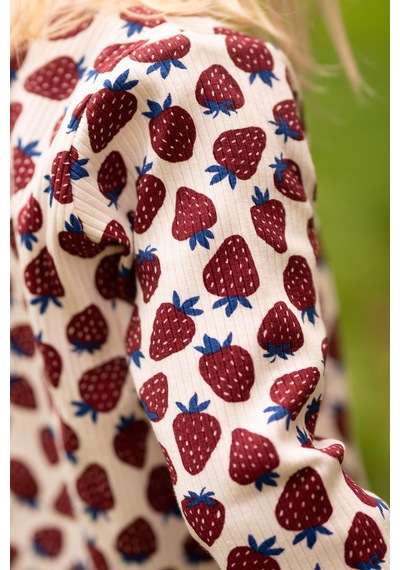Antebies Organik Gots Sertifikalı Çilek Tarlası Desenli, Uzun Kollu Kız Çocuk Pijama Takımı Bordo