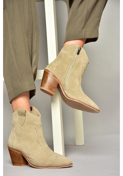 Fox Shoes T380082502 Bej Süet Kovboy Model Kalın Topuklu Kadın Bot Bej-süet Bej
