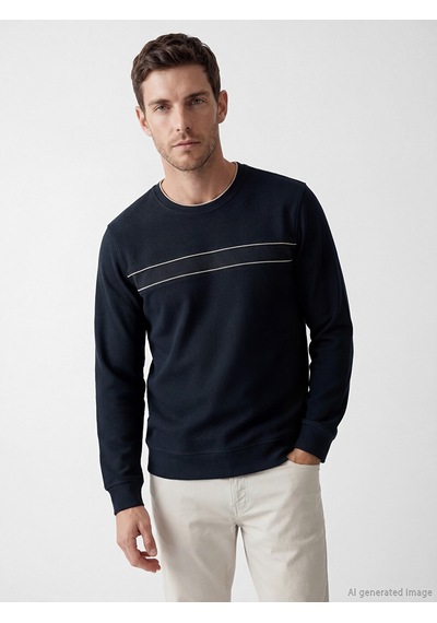 Lcwaıkıkı Classic Lacivert Bisiklet Yaka Şerit Detaylı Erkek Sweatshirt
