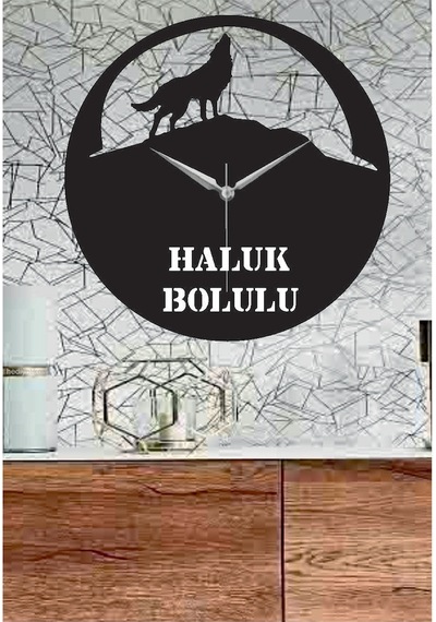 Kişiye Özel Uluyan Kurt Temalı Dekoratif Ahşap Duvar Saati Siyah