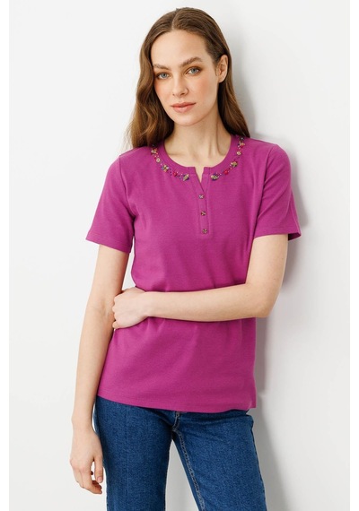Kadın Açma Yaka Boncuk İşlemeli Pamuklu T-shirt Lacivert Sıklamen