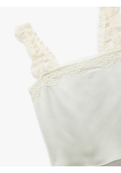 Koton Dantel Detaylı Askılı Kare Yaka Rahat Kalıp Saten Pijama Üstü Yeşil 5slk90033mw Yeşil Koton Dantel Detaylı Askılı Kare Yaka Rahat Kalıp Saten Pijama Üstü Yeşil 5slk90033mw Yeşil