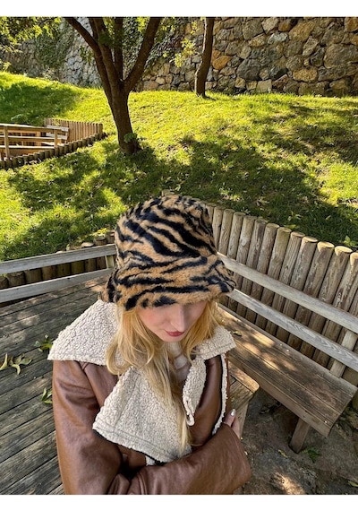 Kadın Zebra Desenli Peluş Kova Şapka - Unisex Siyah