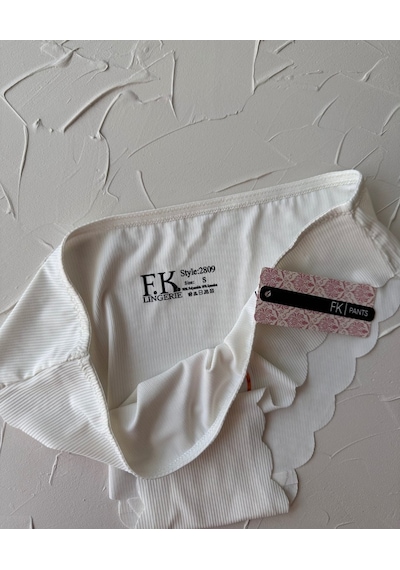 Mikro Lazer Kaşkorse Fitilli Kumaş Normal Bel Dikişsiz Slip/külot Ekru