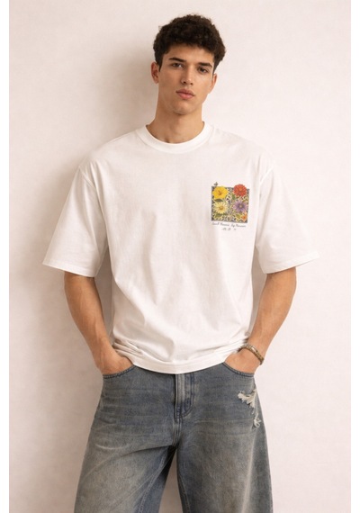 Tarz Cool Erkek Floral Baskılı Tişört Oversize Fit, Sırt Desenli Small Moments Big Memories Beyaz