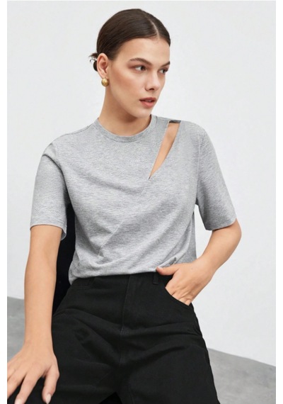 Cool Tarz Omuz Dekolteli Basic Kadın Tişört Modern Kesim Günlük Bluz Gri