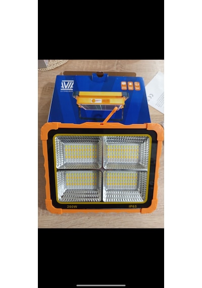 200 Watt Portatif Solar Led Projektör