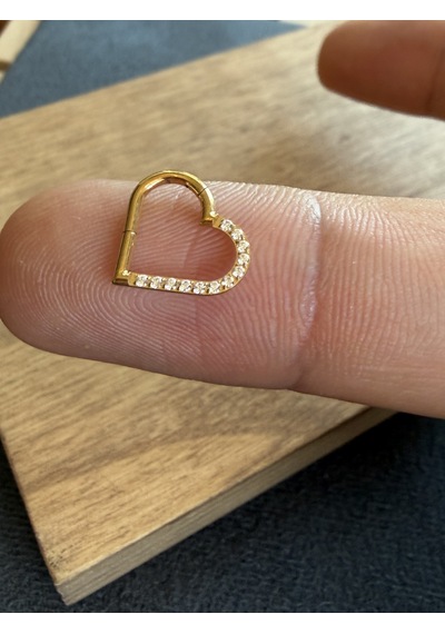 Gerçek G23 Titanium Kalp Modeli Kilitli Titanum Halka Piercing Altın