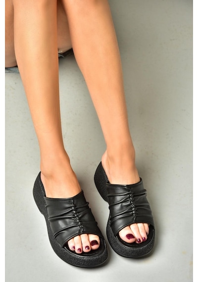 Fox Shoes S996443009 Siyah Kalın Tabanlı Kadın Terlik Siyah