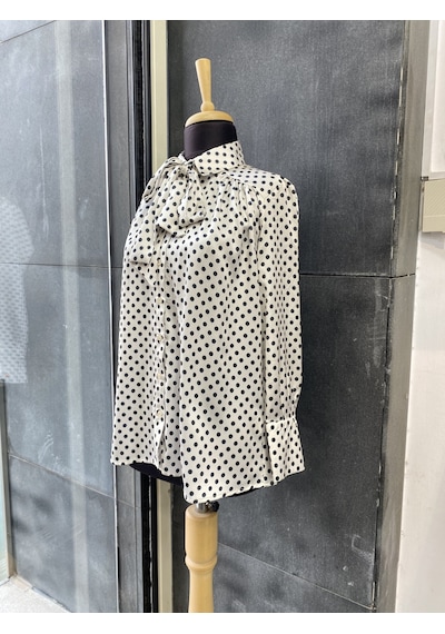 Pera Moda Puantiye Desenli Paris Fularlı Gömlek Siyah
