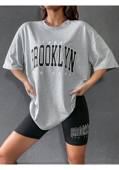 Flood Of Style Kadın Siyah Baskılı 1898 Brooklyn New York Gri Oversize Bisiklet Yaka T-shirt