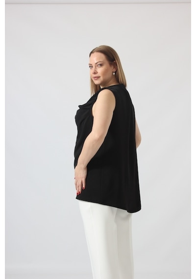 Moda Berray 3291 Yakası Broş Detaylı Siyah Kalın Askılı Bluz