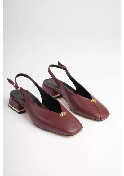 Alfaze Bordo Deri Metal Aksesuarlı Modern Kısa Kalın Topuklu Ayakkabı Topuk Boyu 4 Cm