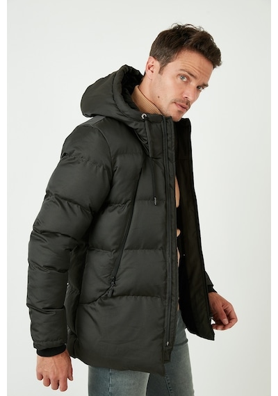 Buratti Kapüşonlu Suya Ve Rüzgara Dayanıklı Soğuk Geçirmez Slim Fit Erkek Mont 5717101 Haki Buratti Kapüşonlu Suya Ve Rüzgara Dayanıklı Soğuk Geçirmez Slim Fit Erkek Mont 5717101 Haki