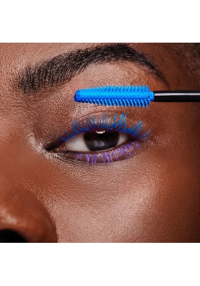 Oriflame The One Hypnotic Colour Renkli Maskara Blazing Blue