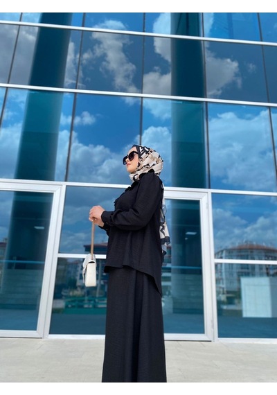 Mevlana Etekli , Yaka Detaylı Alt Üst Takım Karışık Çok Renkli