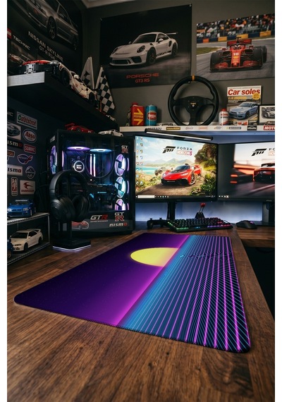 Synthwave Gaming Mousepad Xxl 90x40 Cm Kaymaz Taban Dikişli Kenar Retro Neon Oyuncu Masa Pedi Mor