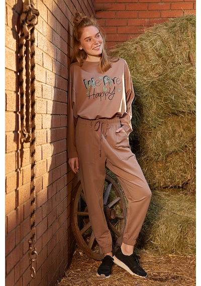 Monamise Kadın Yazı Baskılı "We Are Happy" Pijama Takımı Kahverengi