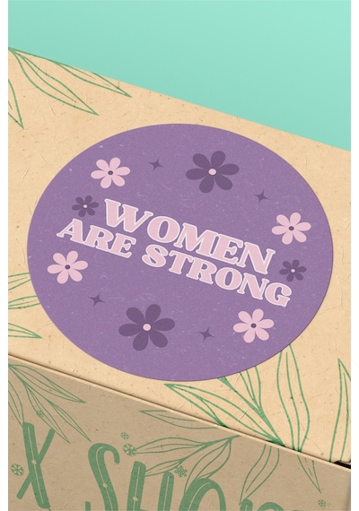 Women Are Strong Mor Çiçekli Yuvarlak Sticker 3x3cm St2415 Çok Renkli