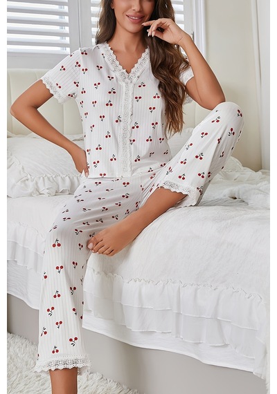 Merry See Özel Örme Kumaş Güpür Dantelli Kiraz Baskılı Kısa Kollu Pijama Takımı Beyaz