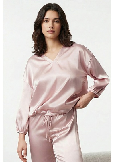Pudra Renk Bağcıklı Saten Dokuma Pijama Takımı Pembe