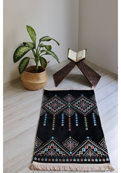 Kilim Desenli Astarlı Lüks Seccade S1020 Siyah Siyah-beyaz