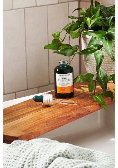 The Body Shop Vitamin C Aydınlatıcı Konsantre Serum 30 Ml %10 C Vitamini