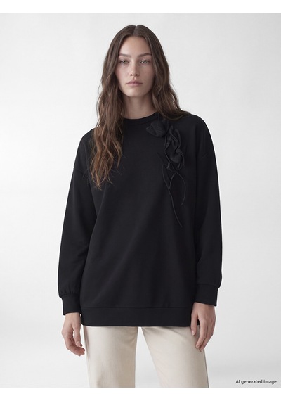 Lcw Modest Siyah Soft Touch Gül Aplikeli Kadın Sweatshirt Tunik
