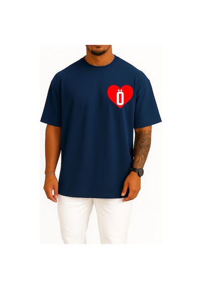 Bahriyeli Collection Oversize Kalp İçinde Ö Harfi Cep Tasarımlı Unisex T-shirt Lacivert