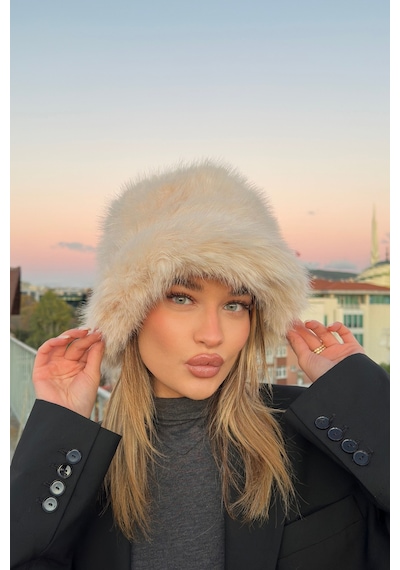 Mollycrush Luxury Kadın Bej Uzun Tüylü Suni Kürklü Peluş Rus Slav Tarzı Bucket Kalpak Şapka Bej