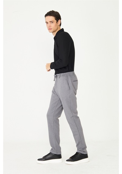 Gri Bağcıklı Rahat Kesim Jogger Pantolon Gri