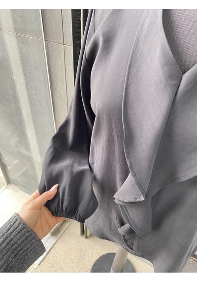 Pera Moda Büyük Beden Önü Fırfırlı Modal Bluz Gömlek Siyah