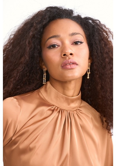 Sateen Yaka Detaylı Saten Bluz - Camel