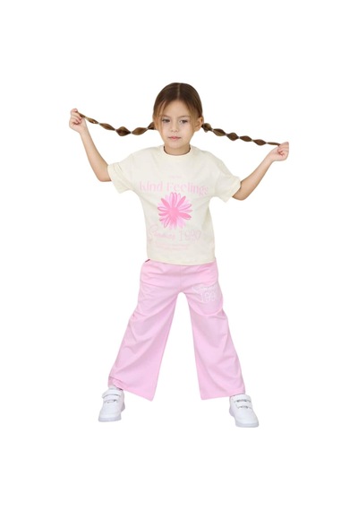 Riccotarz Kız Çocuk Üzeri Papatya Detaylı Ve Feeling Baskılı T-shirt Pembe Salaş Pantolon Alt Üst Takım Pembe Riccotarz Kız Çocuk Üzeri Papatya Detaylı Ve Feeling Baskılı T-shirt Pembe Salaş Pantolon Alt Üst Takım Pembe