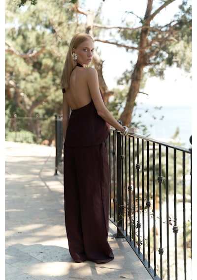 Mai Collection Mai Studios Co. Prasetsah Bağlamalı Bordo Crop Pantolon Takım Bordo Mai Collection Mai Studios Co. Prasetsah Bağlamalı Bordo Crop Pantolon Takım Bordo