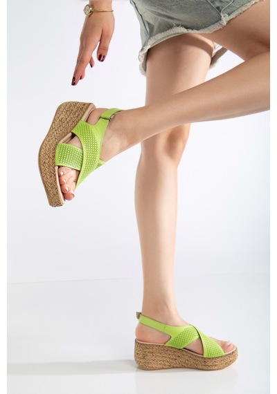 Analin Shoes Kadın Hakiki Deri Çapraz Bantlı Cırtlı Sandalet Fıstık Yeşili