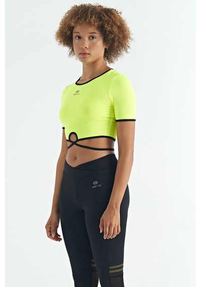 Tommy Life Neon Sarı Bel Bağlama Detaylı O Yaka Standart Kalıp Dalgıç Kumaş Kadın Crop T-shirt - 97266 Neon Sarı Tommy Life Neon Sarı Bel Bağlama Detaylı O Yaka Standart Kalıp Dalgıç Kumaş Kadın Crop T-shirt - 97266 Neon Sarı