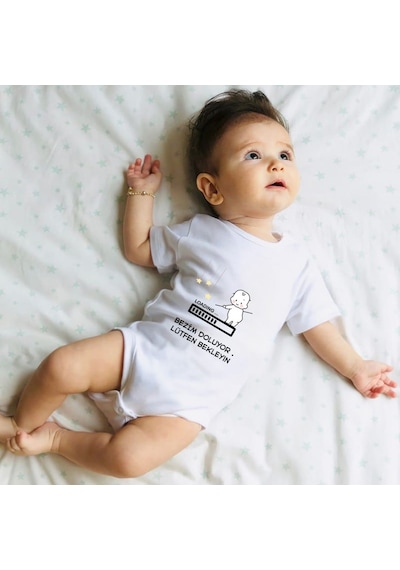 Bezim Doluyor Loading Bebek Body - Espirili Bebek Kıyafeti Beyaz