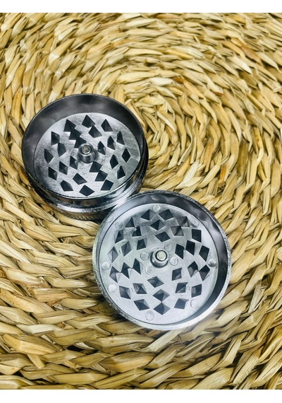 BobMarley Metal 2Parça SivriDiş TutunÖğütücü Grinder 50mm