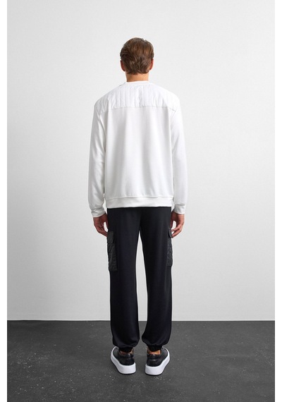 Backandbond Beyaz Regular Fit Bisiklet Yaka Sweatshirt