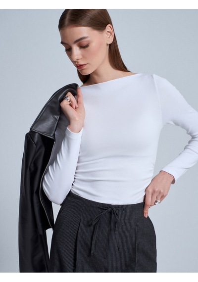 Dilvin 32198 Kayık Yaka Büzgülü Top-açık Ekru Açık Ekru
