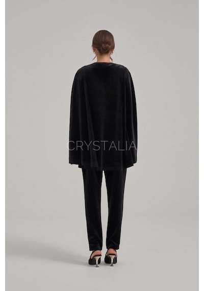Crystalia Pelerinli Taş Nakış İşlemeli Siyah Kadife Takım Siyah Crystalia Pelerinli Taş Nakış İşlemeli Siyah Kadife Takım Siyah